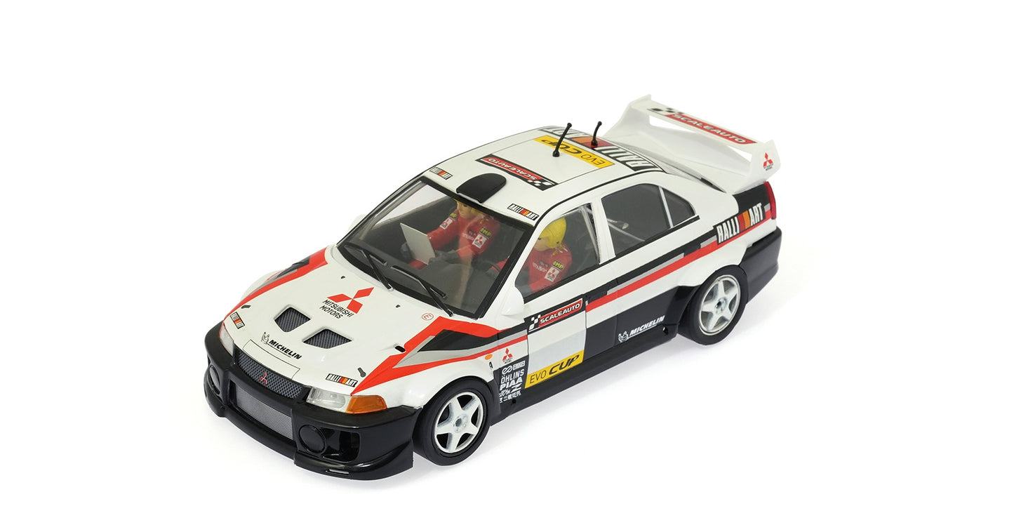 Mitsubishi EVO Svart & Vit Cup Version